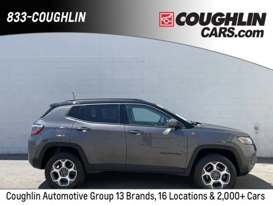 2022 Jeep Compass Trailhawk photo 1