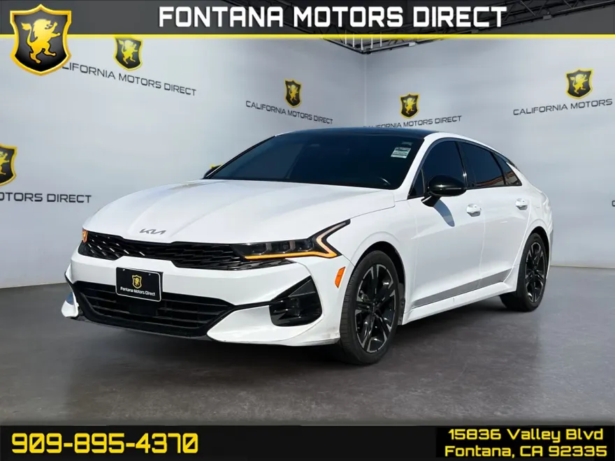 2022 Kia K5 GT-Line photo 1