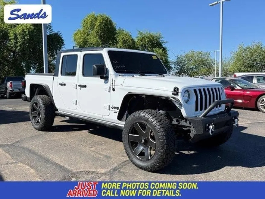 2023 Jeep Gladiator Sport S photo 1