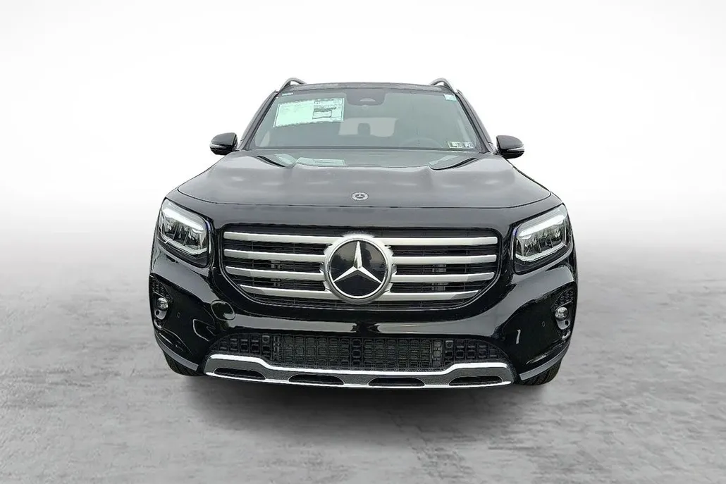 2026 Mercedes Benz GLB 250 4MATIC photo 1