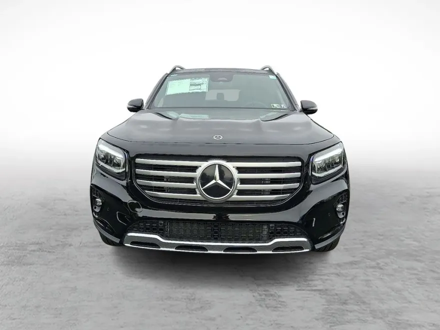 2026 Mercedes Benz GLB 250 4MATIC photo 1