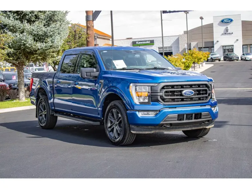 2023 Ford F-150 XLT photo 1