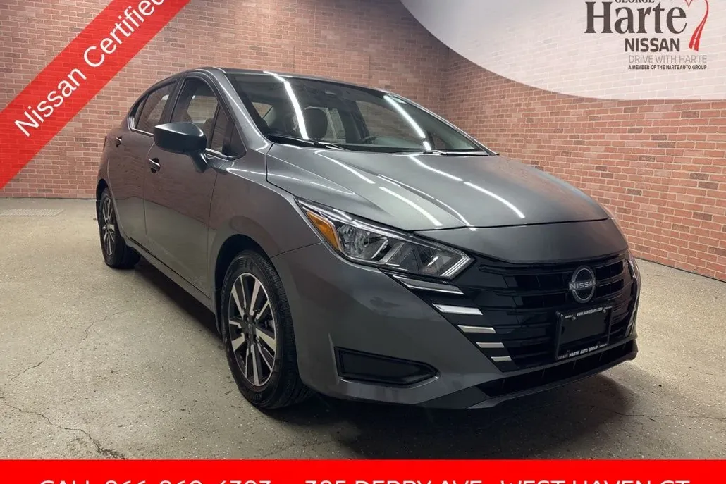 2024 Nissan Versa 1.6 S photo 1