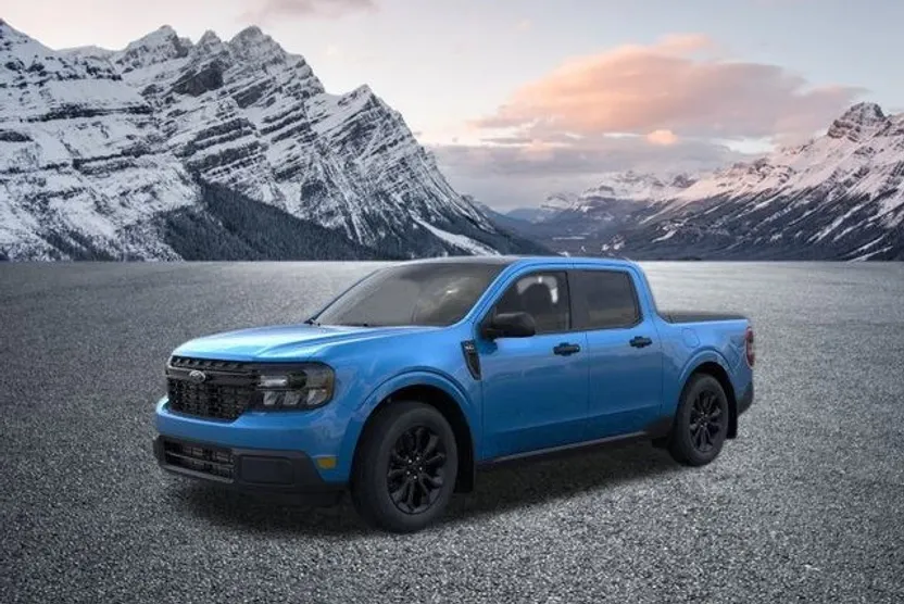 2024 Ford Maverick XLT photo 1