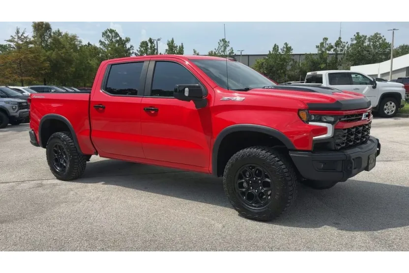 2023 Chevrolet Silverado 1500 ZR2 photo 1