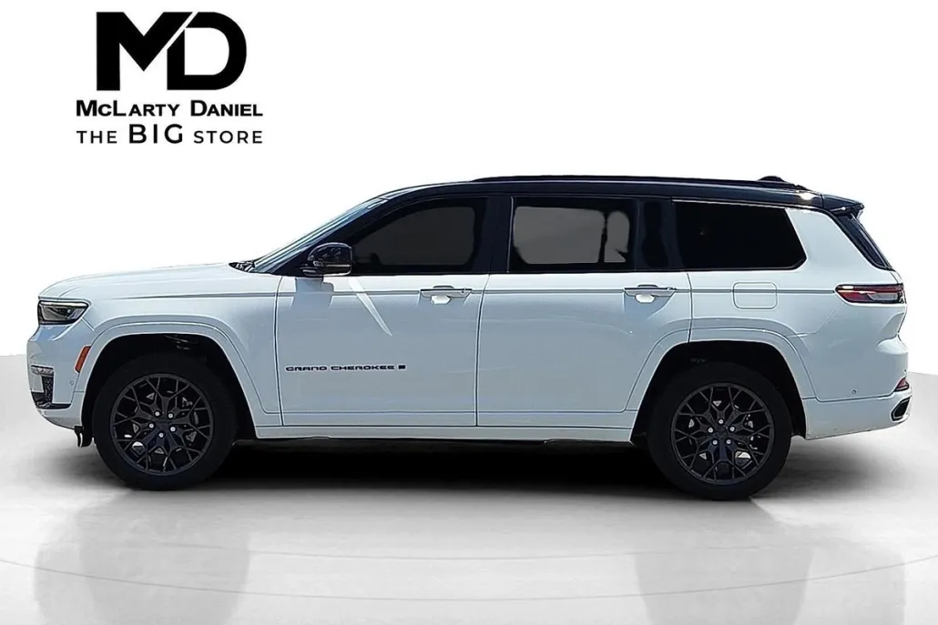 2024 Jeep Grand Cherokee L Summit Reserve photo 1