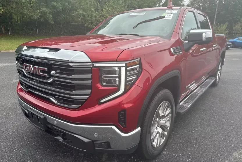 2022 Gmc Sierra 1500 SLT photo 1