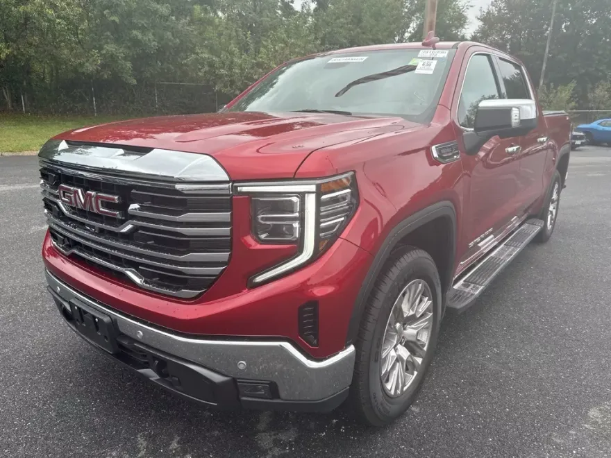 2022 Gmc Sierra 1500 SLT photo 1