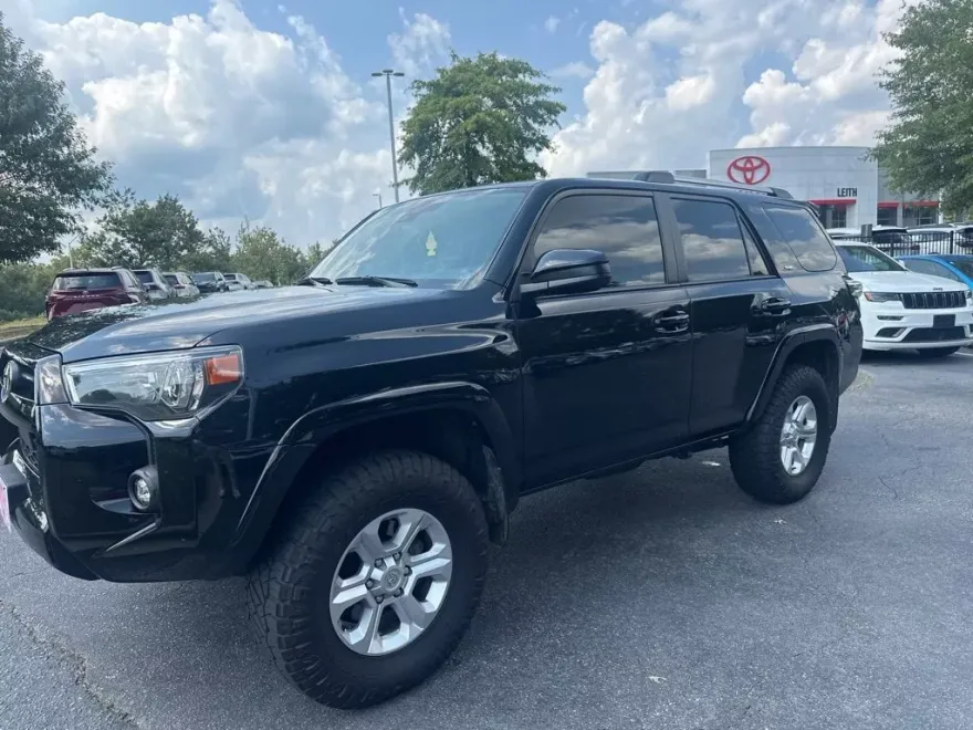 2023 Toyota 4Runner SR5 photo 1