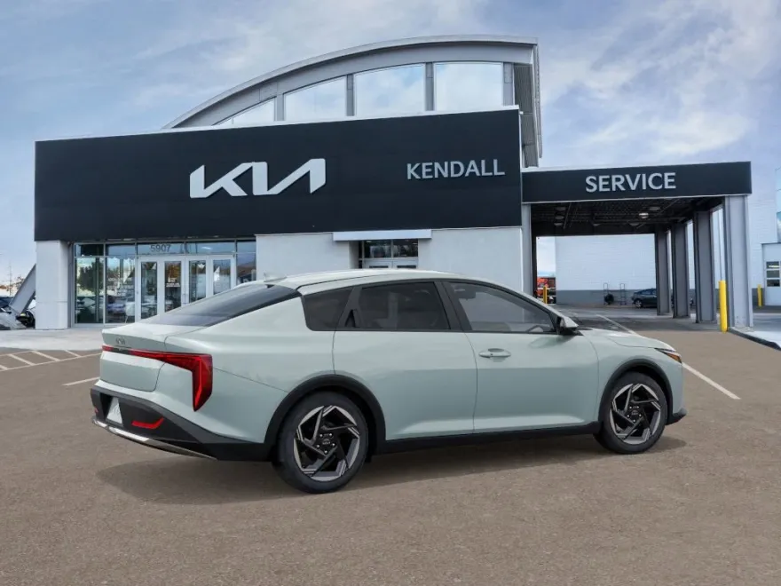 2025 Kia K4 EX photo 1