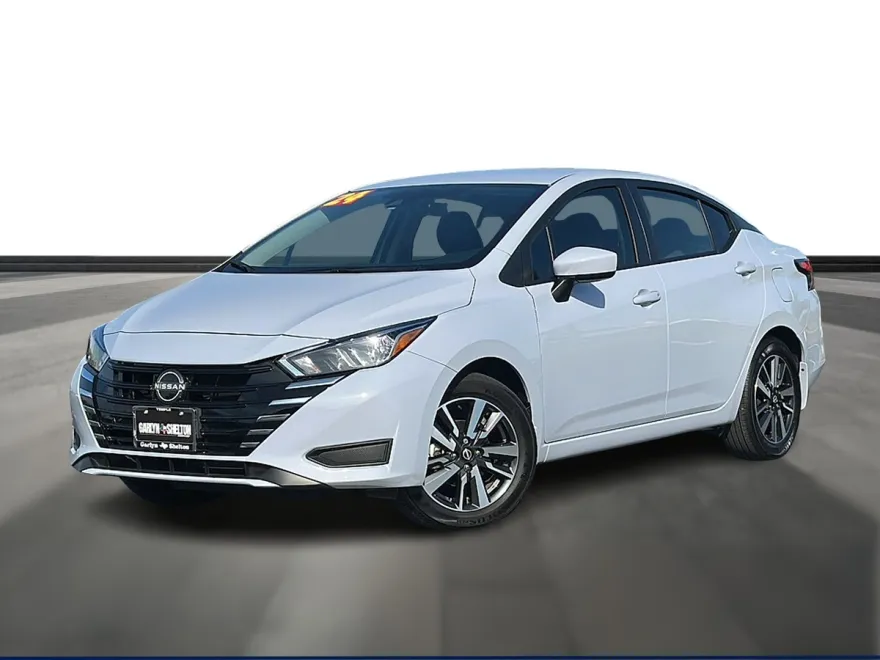 2024 Nissan Versa 1.6 SV photo 1