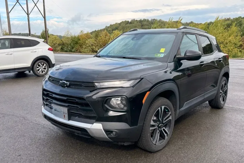 2021 Chevrolet Trailblazer LT photo 1