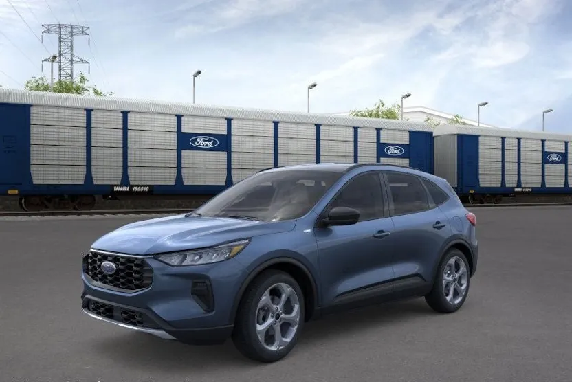 2025 Ford Escape ST-Line photo 1