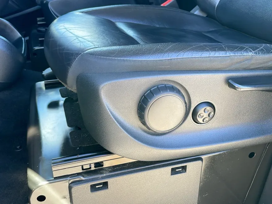 2017 Mercedes Benz Metris Passenger Van photo 1