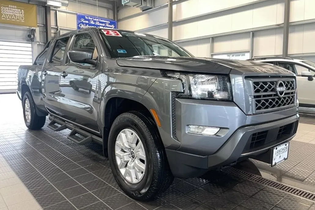 2023 Nissan Frontier SV photo 1