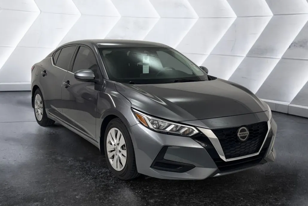 2021 Nissan Sentra S photo 1