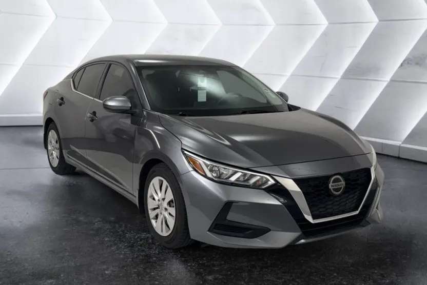 2021 Nissan Sentra S photo 1