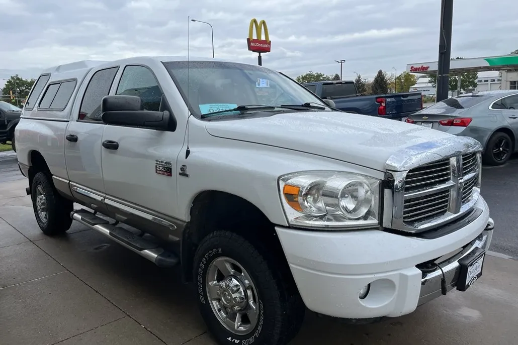 2008 Dodge Ram Laramie photo 1