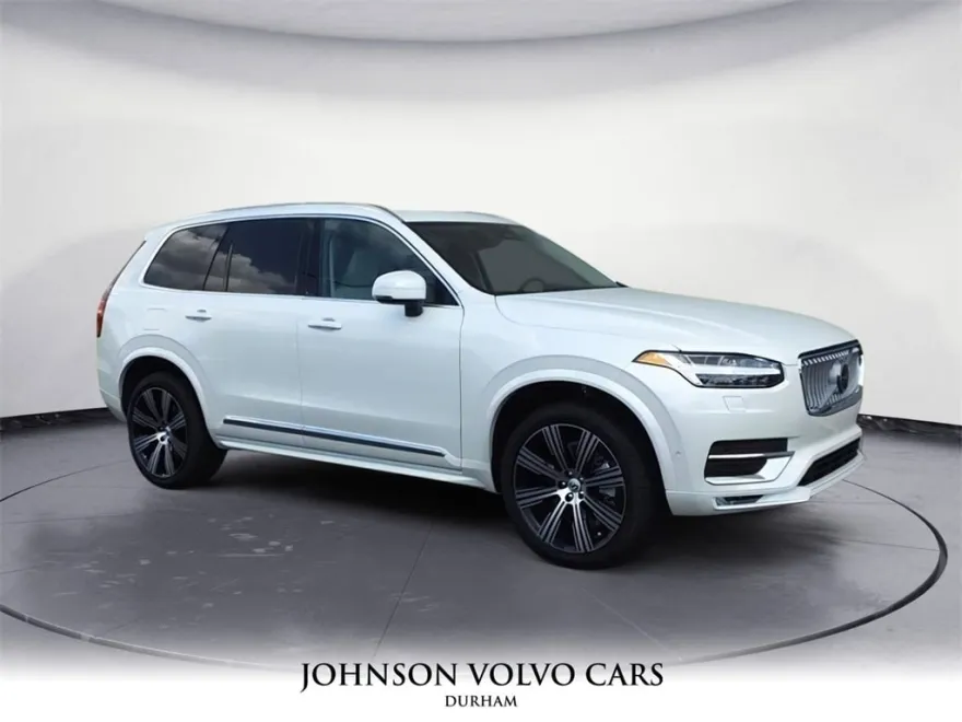 2025 Volvo XC90 Plus photo 1