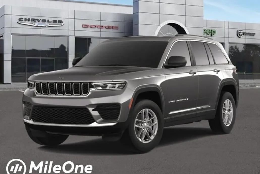 2025 Jeep Grand Cherokee Laredo photo 1