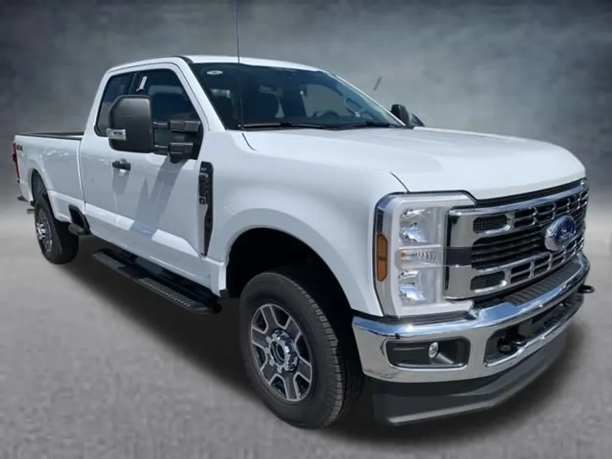 2025 Ford F-350 photo 1