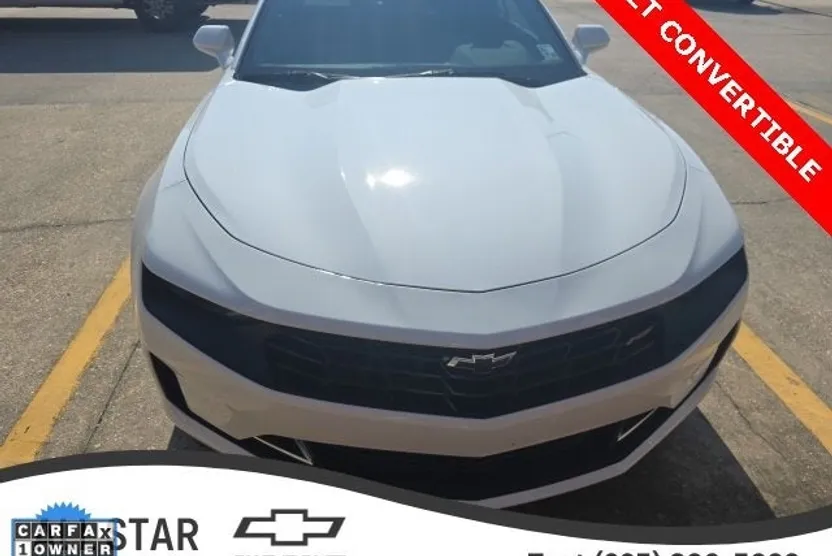 2023 Chevrolet Camaro 2LT photo 1