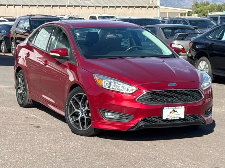 2015 Ford Focus SE photo 1