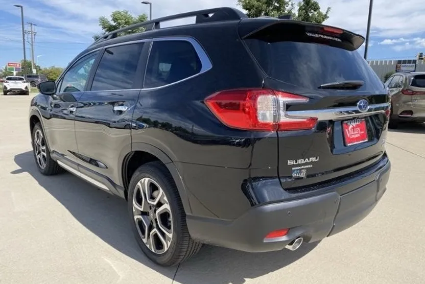 2025 Subaru Ascent Touring photo 1