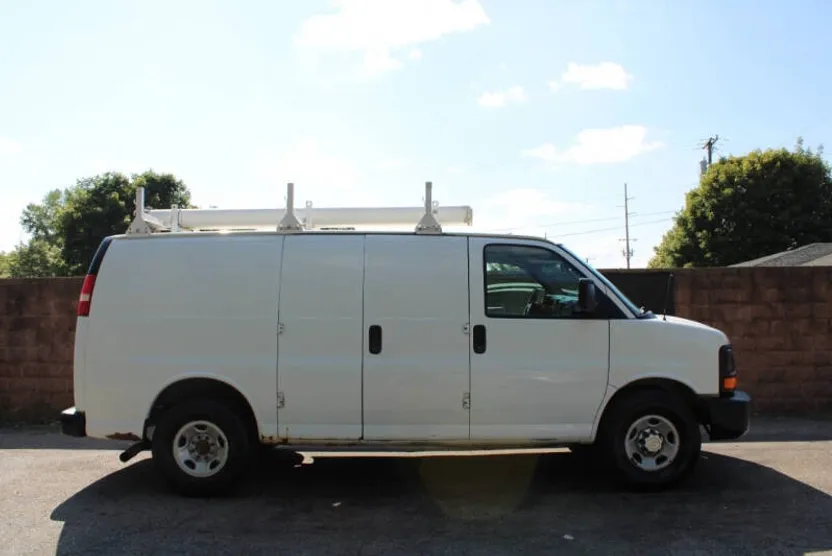 2013 Chevrolet Express 2500 Cargo Van photo 1