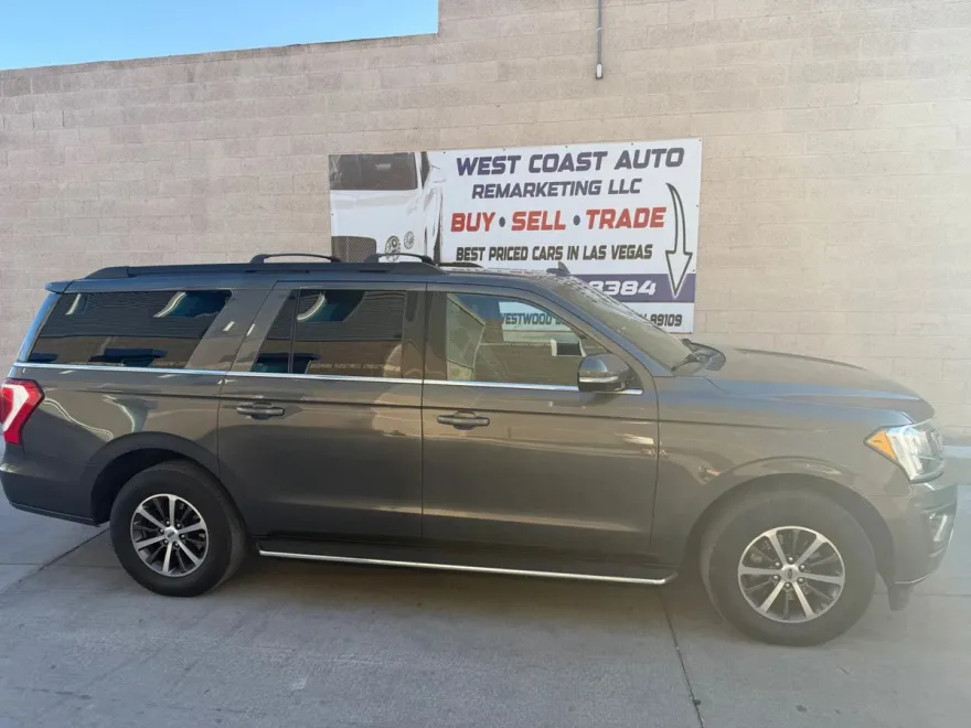 2019 Ford Expedition MAX XLT photo 1