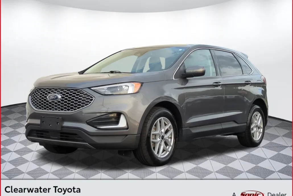 2024 Ford Edge SEL photo 1