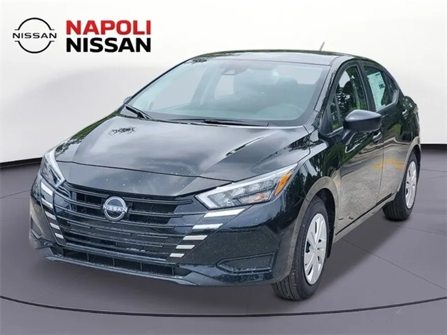 2025 Nissan Versa 1.6 S photo 1