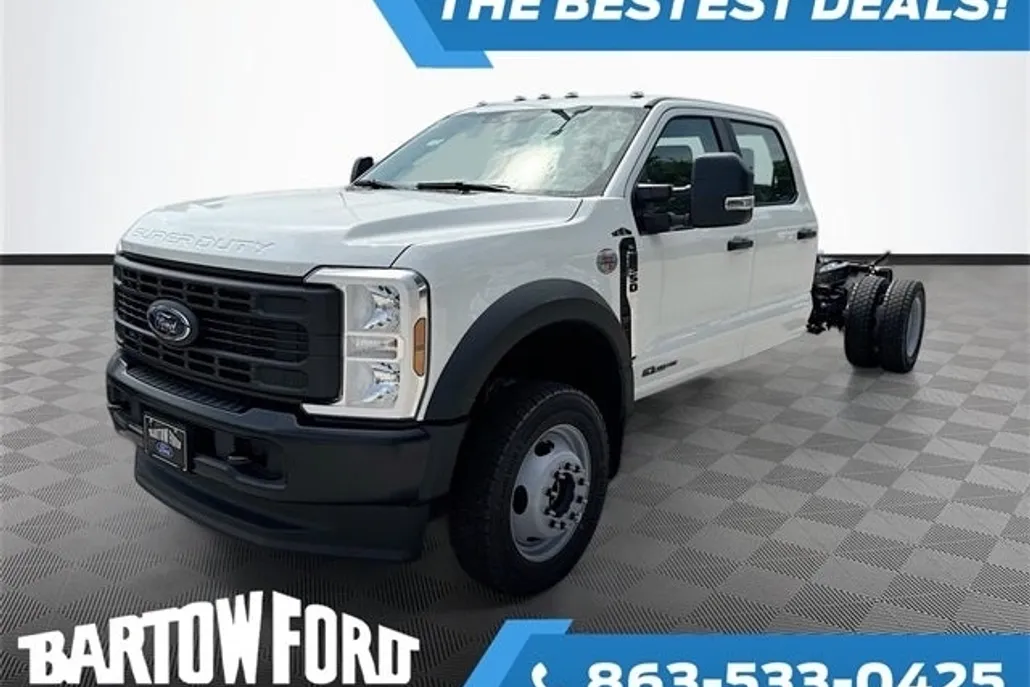 2025 Ford F-550 photo 1