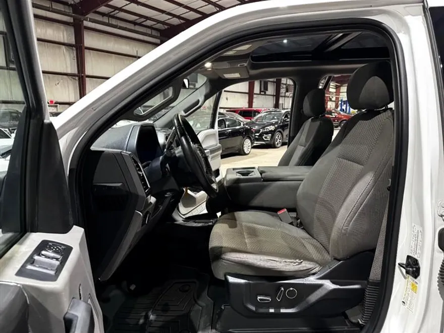 2016 Ford F-150 XLT photo 13