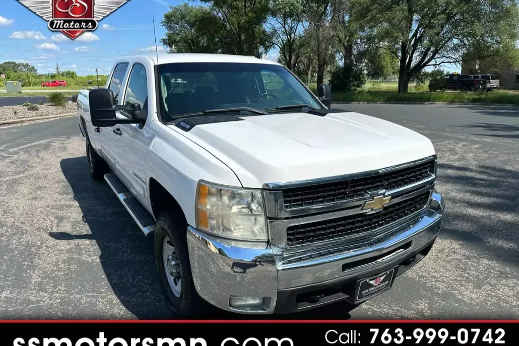 2009 Chevrolet Silverado 3500HD LT photo 1