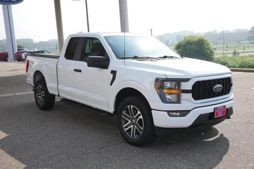 2023 Ford F-150 XL photo 1