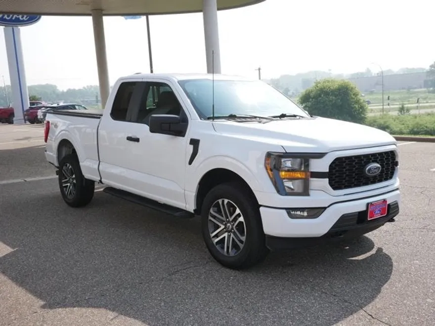 2023 Ford F-150 XL photo 1