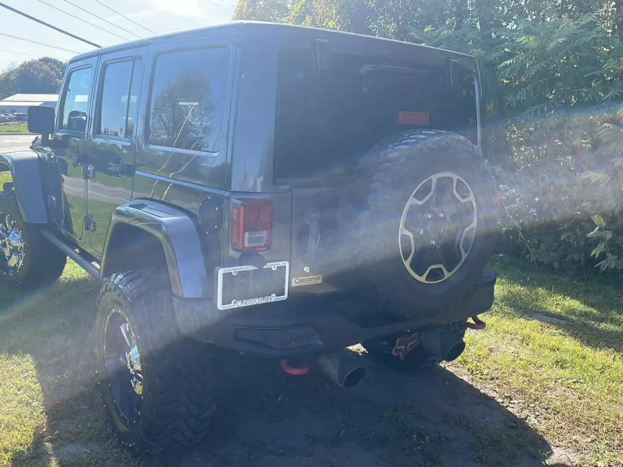 2014 Jeep Wrangler Unlimited Rubicon X photo 1