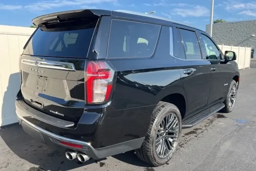 2021 Chevrolet Tahoe Premier photo 1