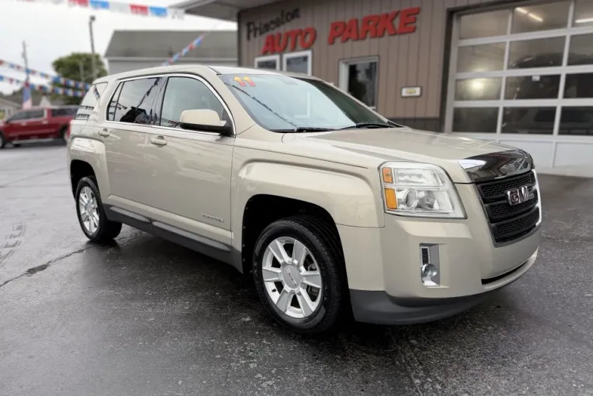 2011 Gmc Terrain SLE photo 1