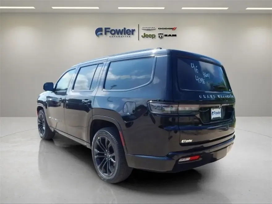 2024 Jeep Grand Wagoneer II photo 1