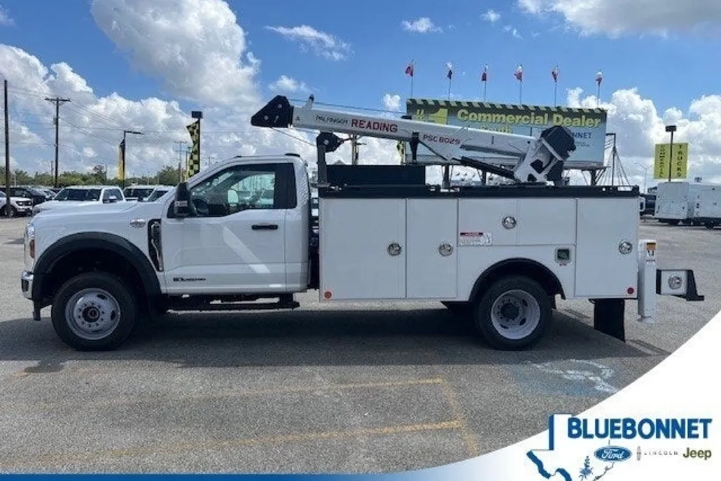 2024 Ford F-550 XL photo 1