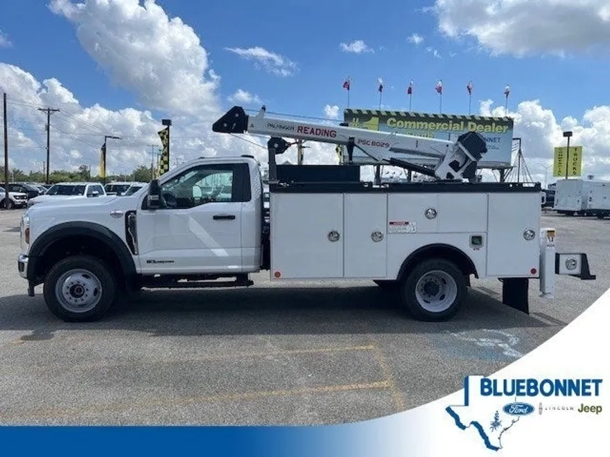 2024 Ford F-550 XL photo 1