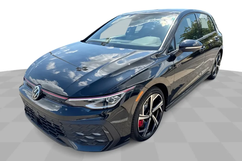 2025 Volkswagen Golf GTI SE photo 1