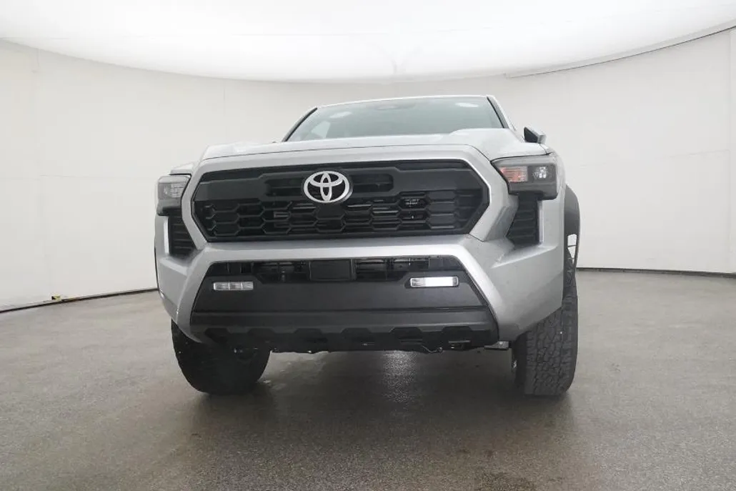 2025 Toyota Tacoma TRD Off-Road Double Cab photo 1