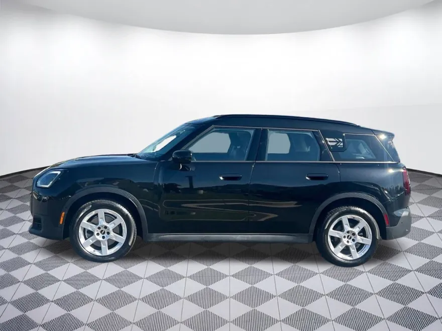 2025 Mini Countryman S ALL4 photo 1