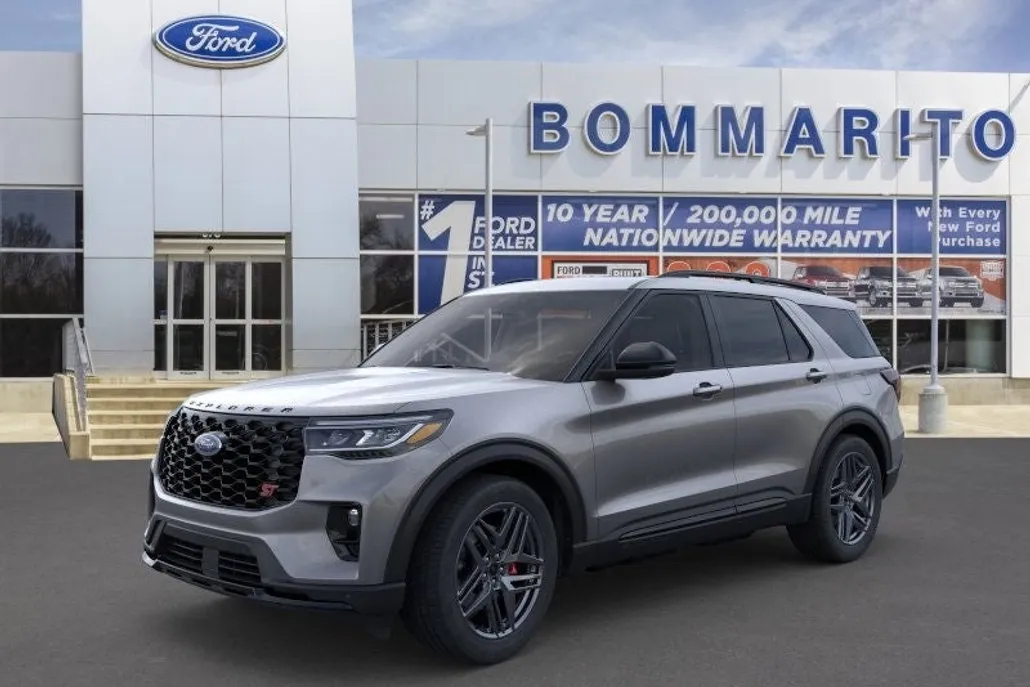 2025 Ford Explorer ST photo 1