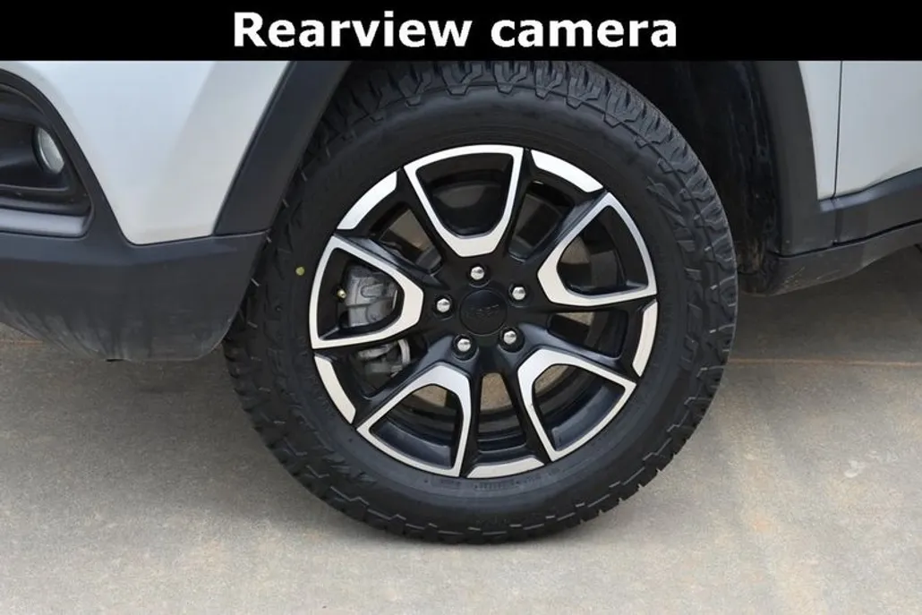 2024 Jeep Compass Trailhawk photo 1