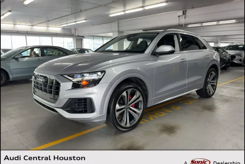 2019 Audi Q8 Premium Plus photo 1