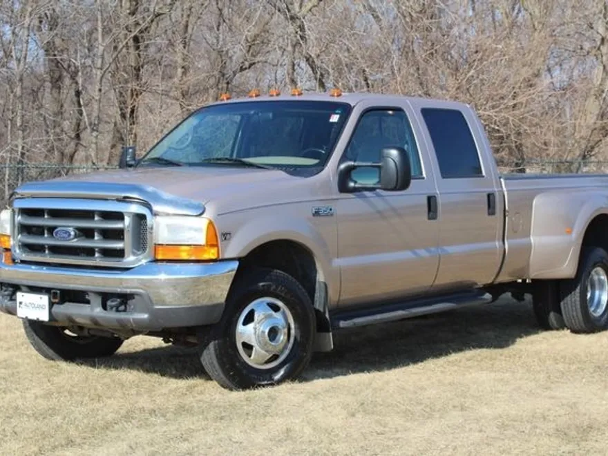 1999 Ford F-350 XLT photo 1